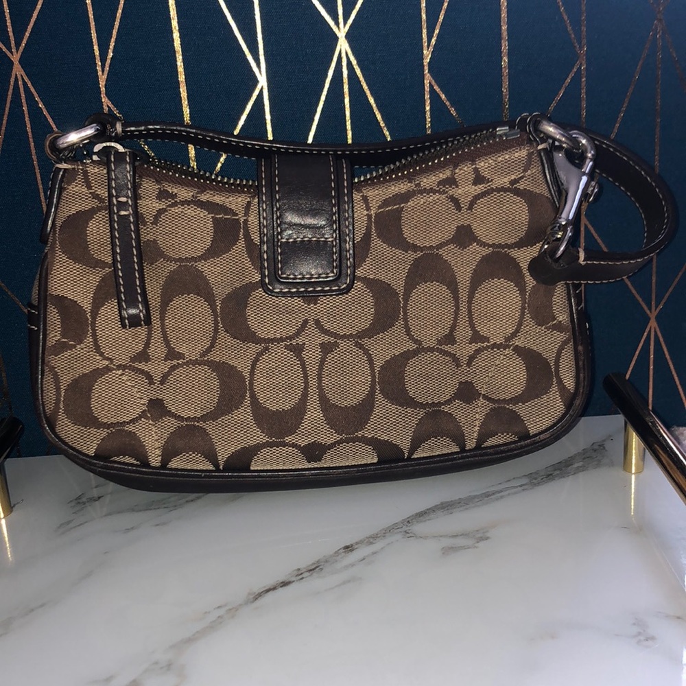 Coach purse - Picture 2 of 8